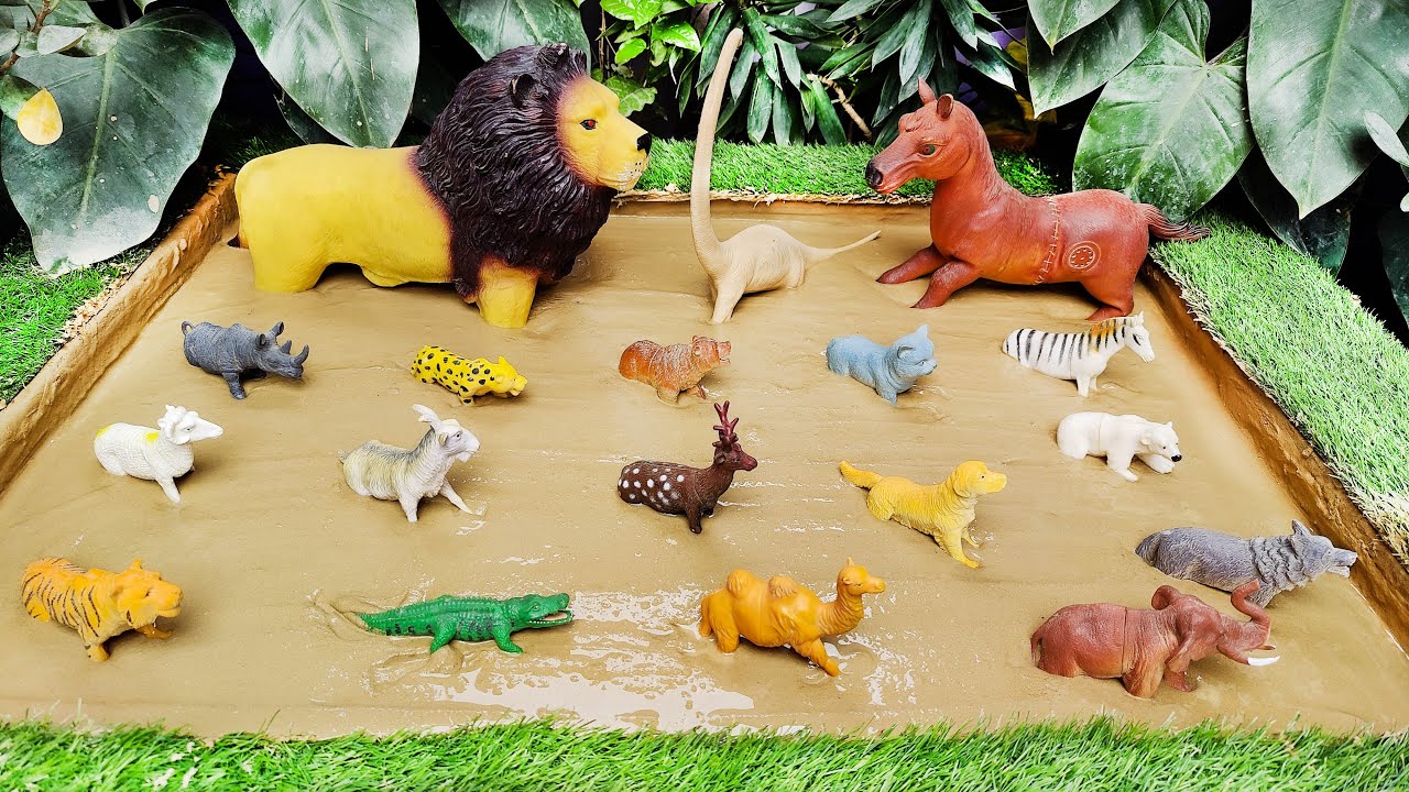 Mega Mud Adventure: Wild Lions, Giant Horses, Zebras, Alligators and Cleaning More!