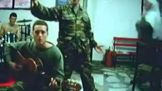 O mikros tympanistis greek army