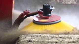 Bobman Fl - Self-Loading, Compact And Versatile Bedding Spreader For Bigger Herds In Smaller Barns