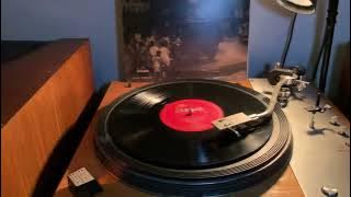 Payung Fantasi : Bing Slamet (Cipt Ismail Marzuki). Album Kisah Pasar Baru