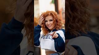 Redhead girl #streetphotographer #shots #snorts #girl