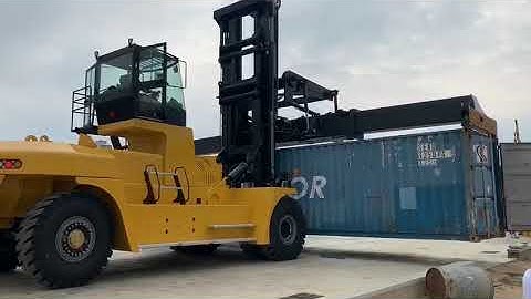 SOCMA 45ton forklift with container spreader