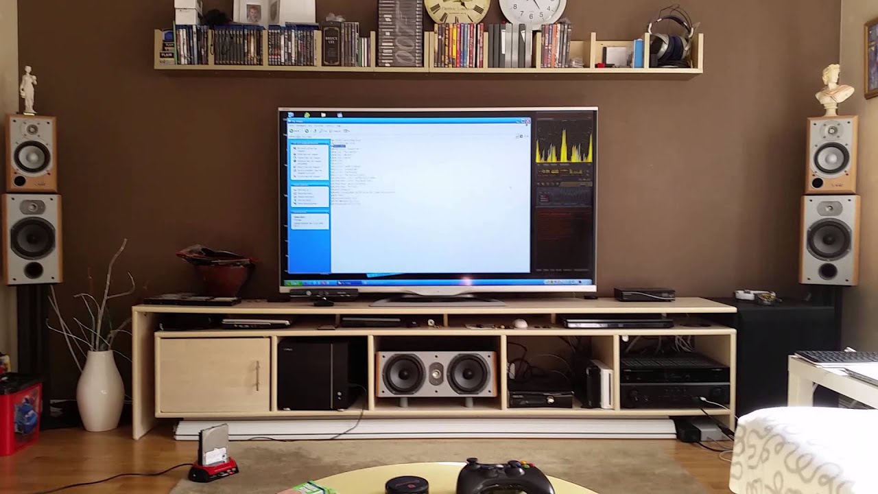 Focal, b&w, yamaha winamp. House/techno