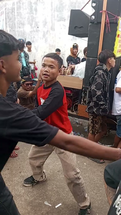 anak kecil JOGED HEBOH