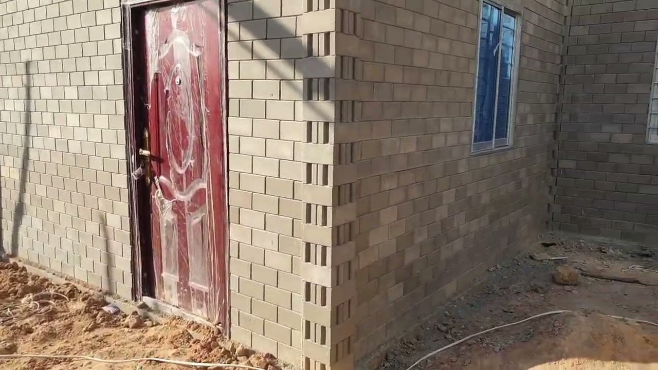 ផ្ទះសាងសងដោយឥដ្ឋអុិនធ័រឡក់ចំណាយឥដ្ធសរុប260ការ៉េ/interlocking brick