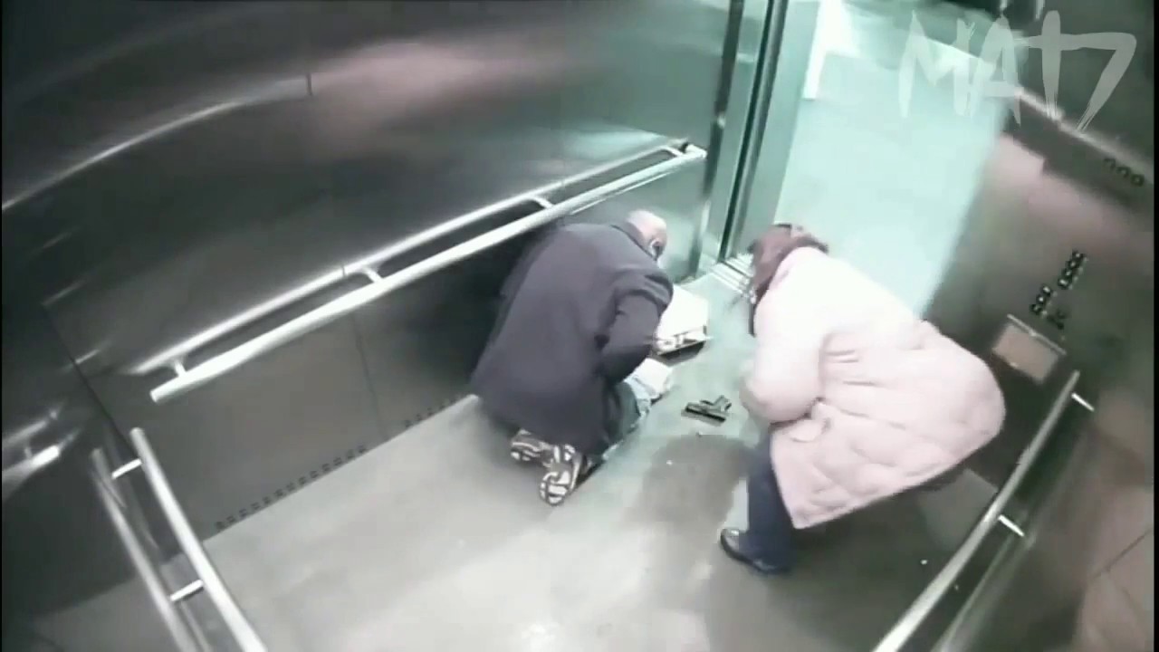 Скрити камера маму. Камера в лифте. Белорусский лифт камера. Камера в лифте как установить.