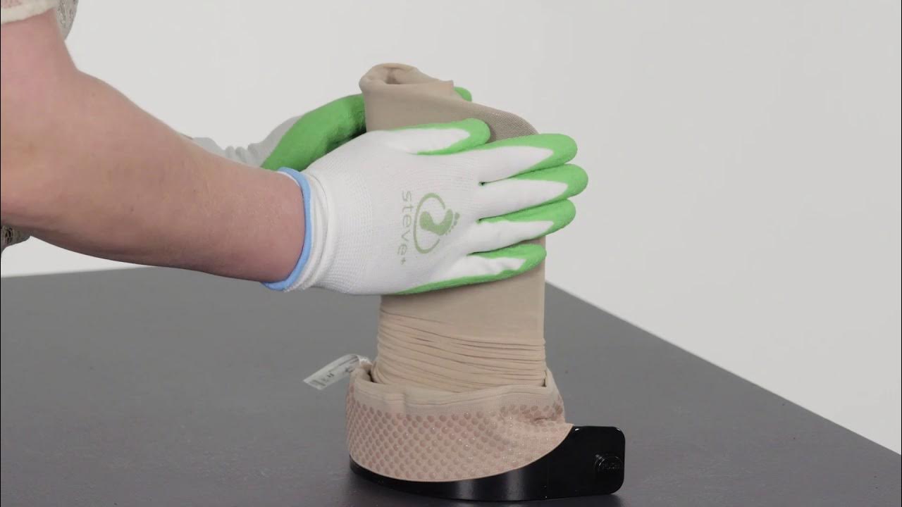 Compression stocking Donning aid Steve EasyON Putting on a