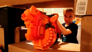 Nerf War: The Ultimate Box Fort is brought to you by Twin Toys. In this episode of Twin Toys, twin kids, Eli and Liam got tricked by 