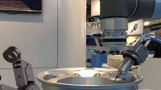OnRobot HEX Deburring Application at Automatica 2018
