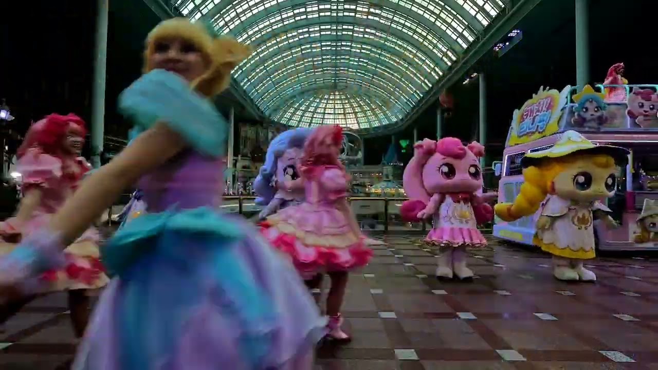 [4K]롯데월드 어드벤처 캐치!티니핑퍼레이드 플영상 2026.2월11일[정지 공연장소가든스테이지 광장]