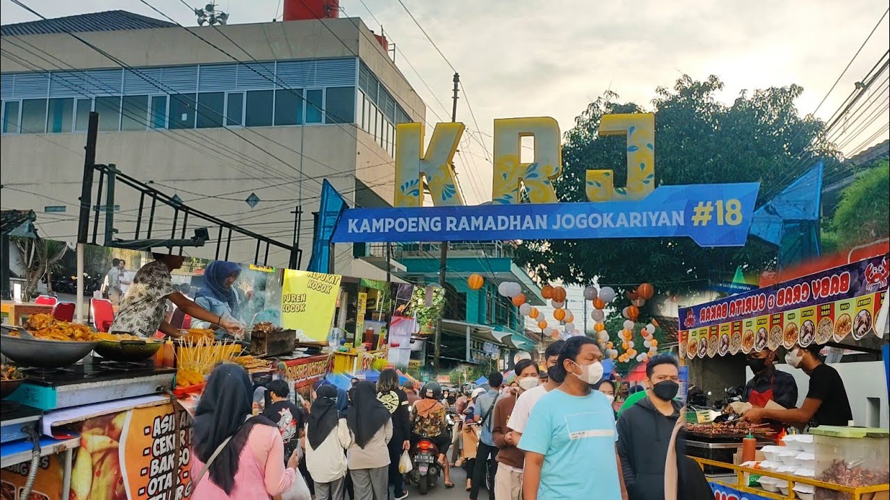 KAMPUNG RAMADHAN JOGOKARIYAN BERBURU TAKJIL TERAMAI DI JOGJA