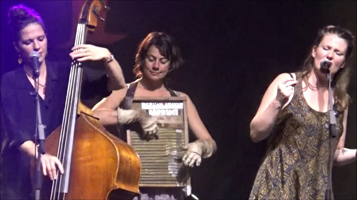 Della Mae w/ Bonnie Paine 10.6.18 The Festy full s...