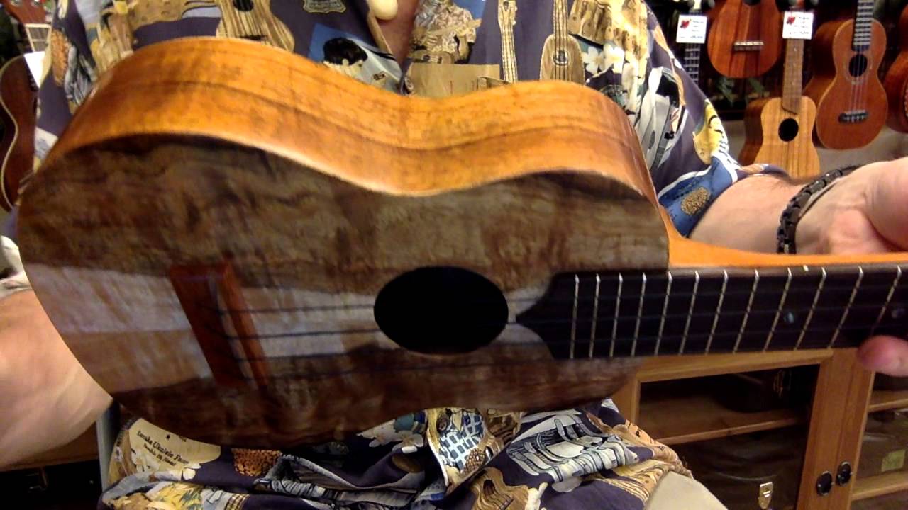Ukulele Mania Demo; Maui Music Curly Koa Soprano 2052 Ukulele Mania