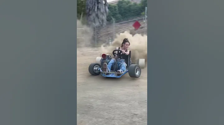 SHE LIKES GO KARTS🙌 #automobile #gokart #diygokart #shifterkart #driftkart #racing #ufobuiltco