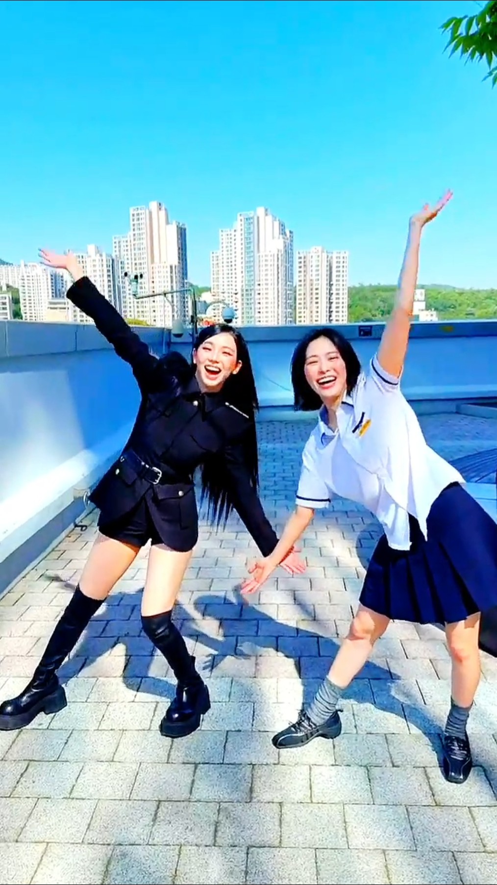 Fresh like you and LEMONADE🍋 #itzy - YouTube
