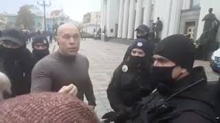 Илья Кива снова поругался с активистами