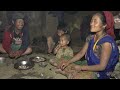 Cooking and eating chicken curry by using primitive technology