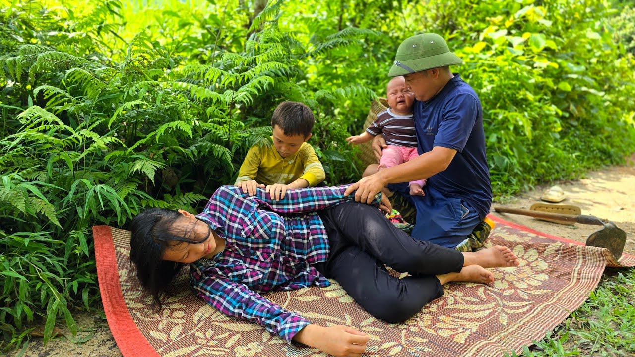 A single mother in distress was helped by a kind man - Ly Hong Phuc ...