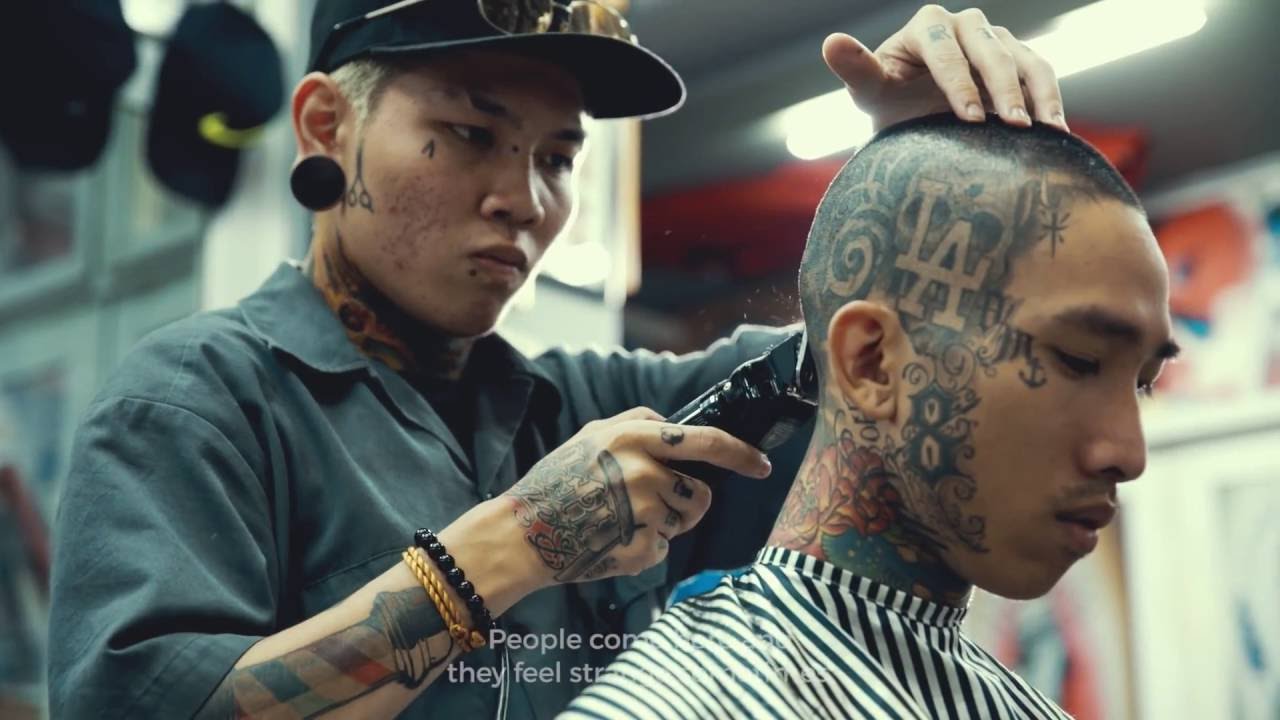 Khám phá tiệm cắt tóc chất chơi nhất Sài Gòn của những chàng barber xăm  trổ đầy mình