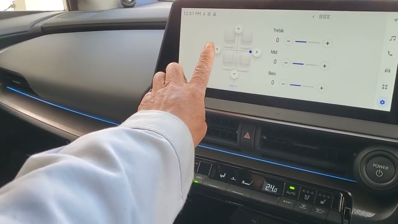 トヨタプリウス(60系)でのオーディオ音質向上目的のスピーカー交換前後