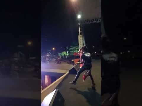 Mela Amelia - Beraksi