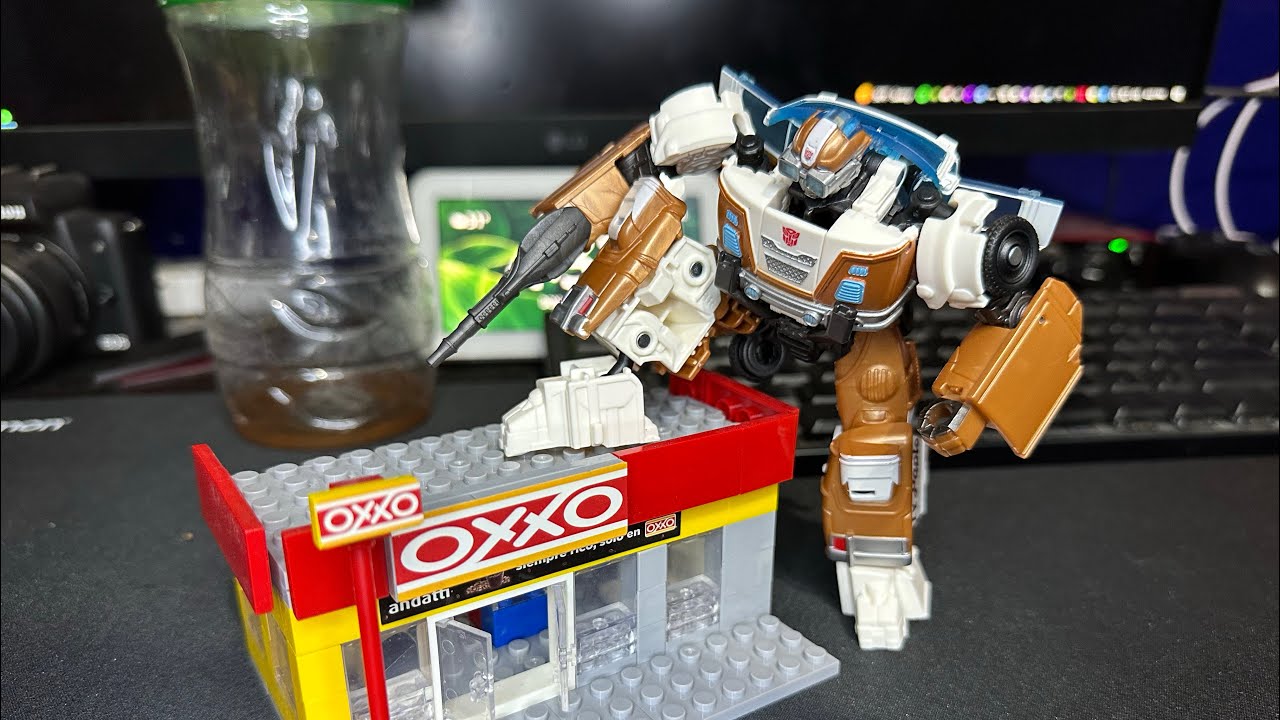 Transformers ROTB Mainline Deluxe Class Wheeljack (Pablito) Review YouTube