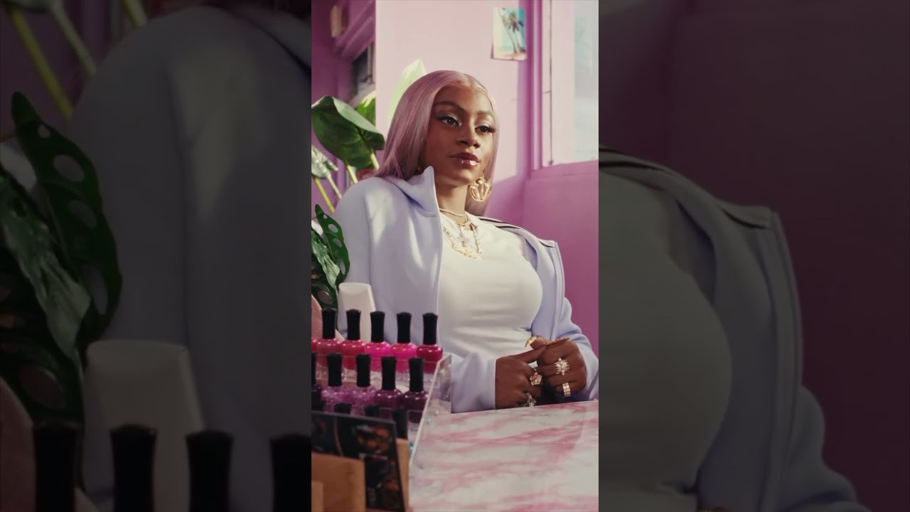 Ша’Карри Ричардсон снялась в новой рекламе Nike для NOCTA