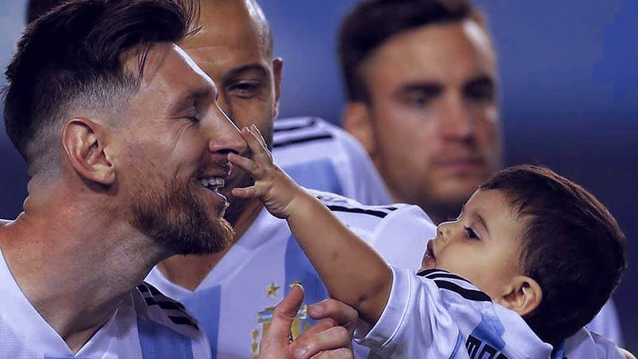 Lionel Messi Respect Moments 2020 - The Most Humble Player Ever! 🙌 🙏 #