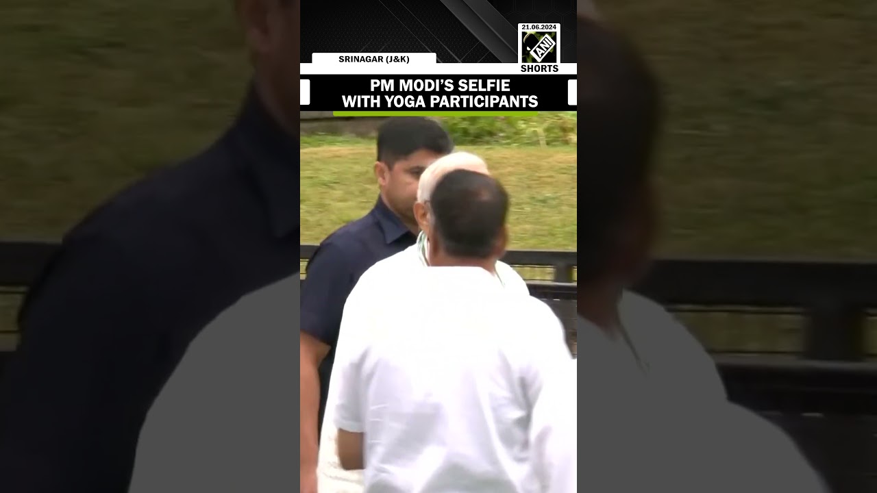 International Yoga Day: Prime Minister Narendra Modi takes selfie with Yoga participants