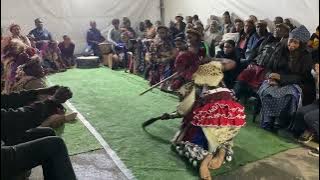 Mkhulu Mkhatshwa singing Ingwenyama’embabalala the best song ever 🎶🎶🎶