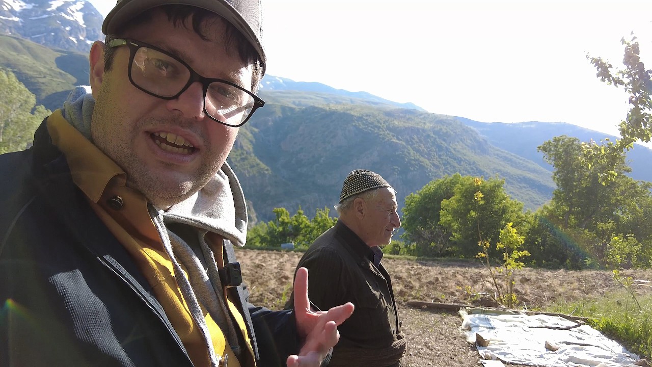 Speaking Kurdish to Mountain Villagers in Kurdistan (no.16)