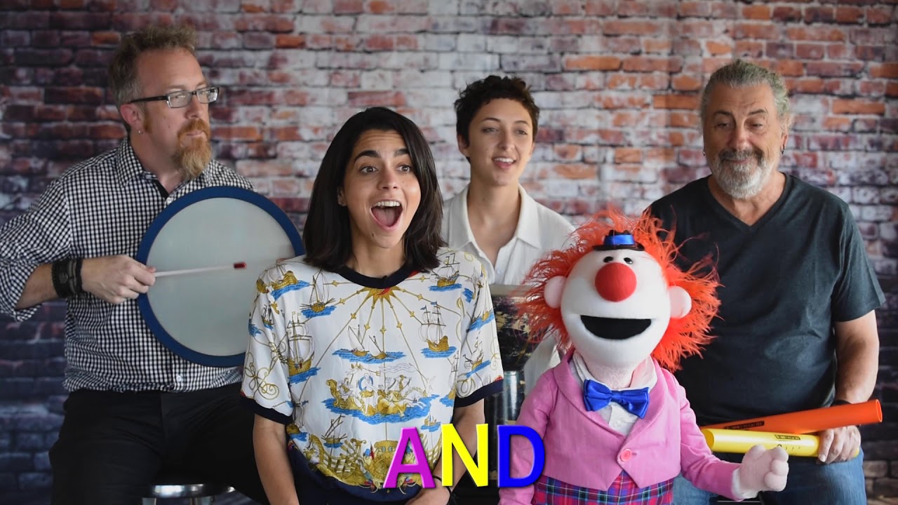 Mr. Clown and Nee are spelling the sight word "AND"!