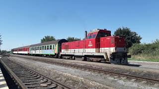 Rušeň 736 Zssk na osobnom vlaku v Žst. Ludanice