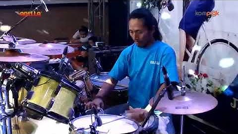 Terhanyut dalam kemesraan.. ANISA RAHMA LIVE BANGKALAN