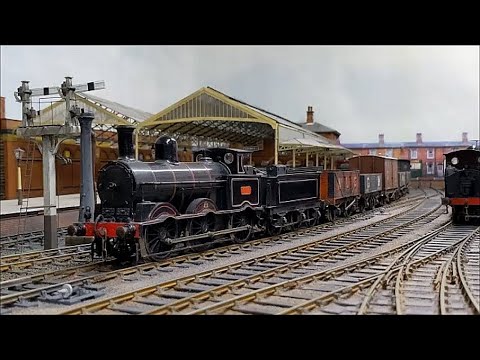 Crook Street 0 Gauge - Midday Trains