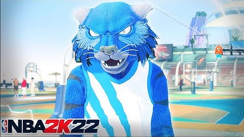 THE BEST ALL AROUND SLASHER BUILD ON NBA 2K22!! THIS BUILD CAN DO EVERYTHING!! BEST NBA 2K22 BUILD