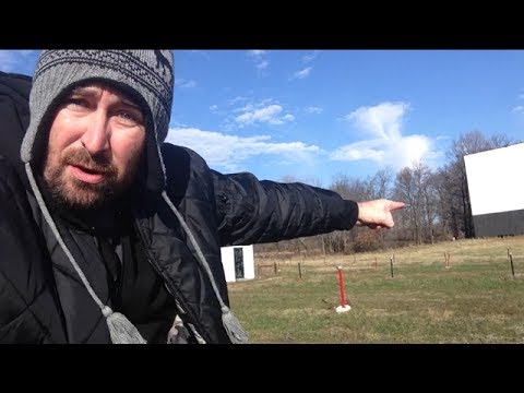 TheDailyWoo - 517 (11/30/13) Is This Drive In Closed ?