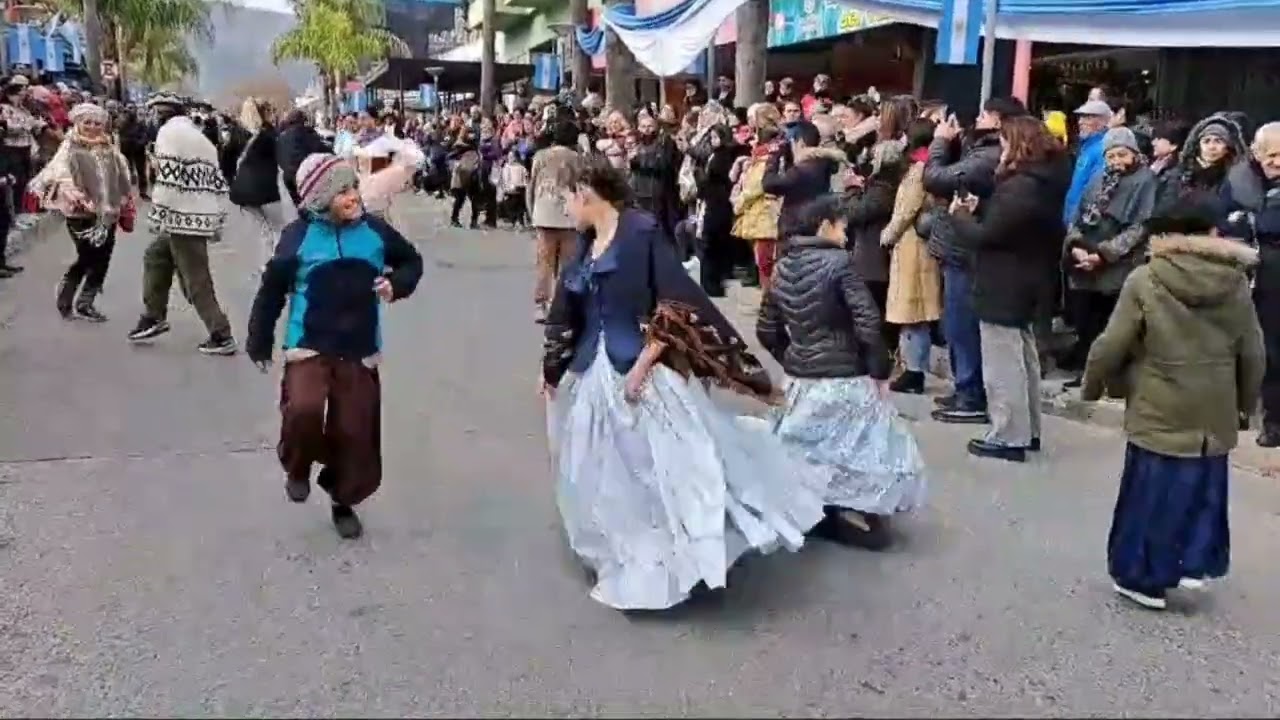 Previsualización de video para nota Video: la fiesta patria en Carlos Paz, a puro folklore y alegría