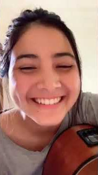 aku tak ingin menangis menerka gerimis.. cover bulan