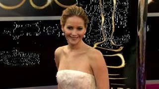 Jennifer Lawrence Falls Before Accepting Oscar - Splash News | Splash News TV | Splash News TV