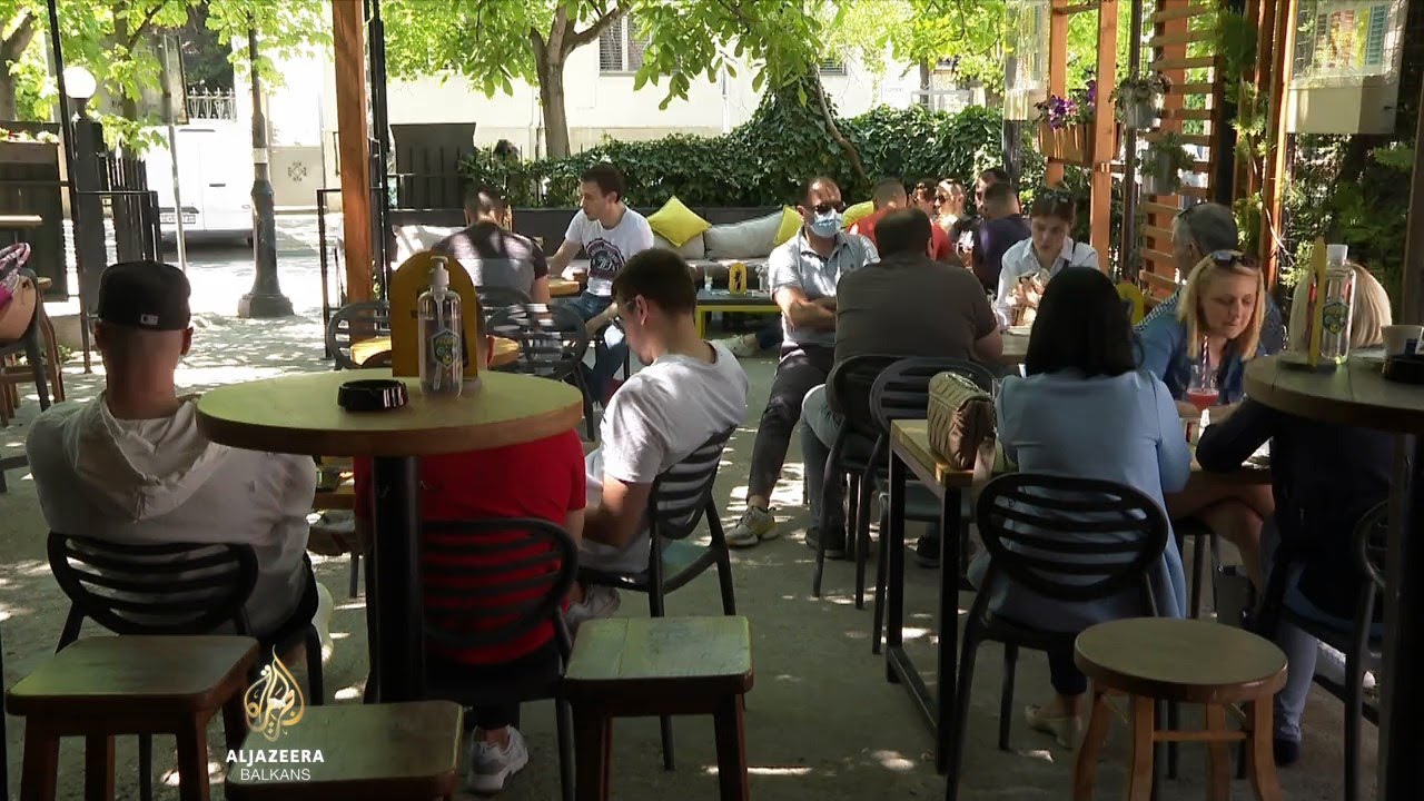السلطات المقدونية تخفف الإجراءات الوبائية