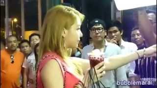 [FanCam] 20130407 Ailee at Bonifacio High Street BGC filming a CF