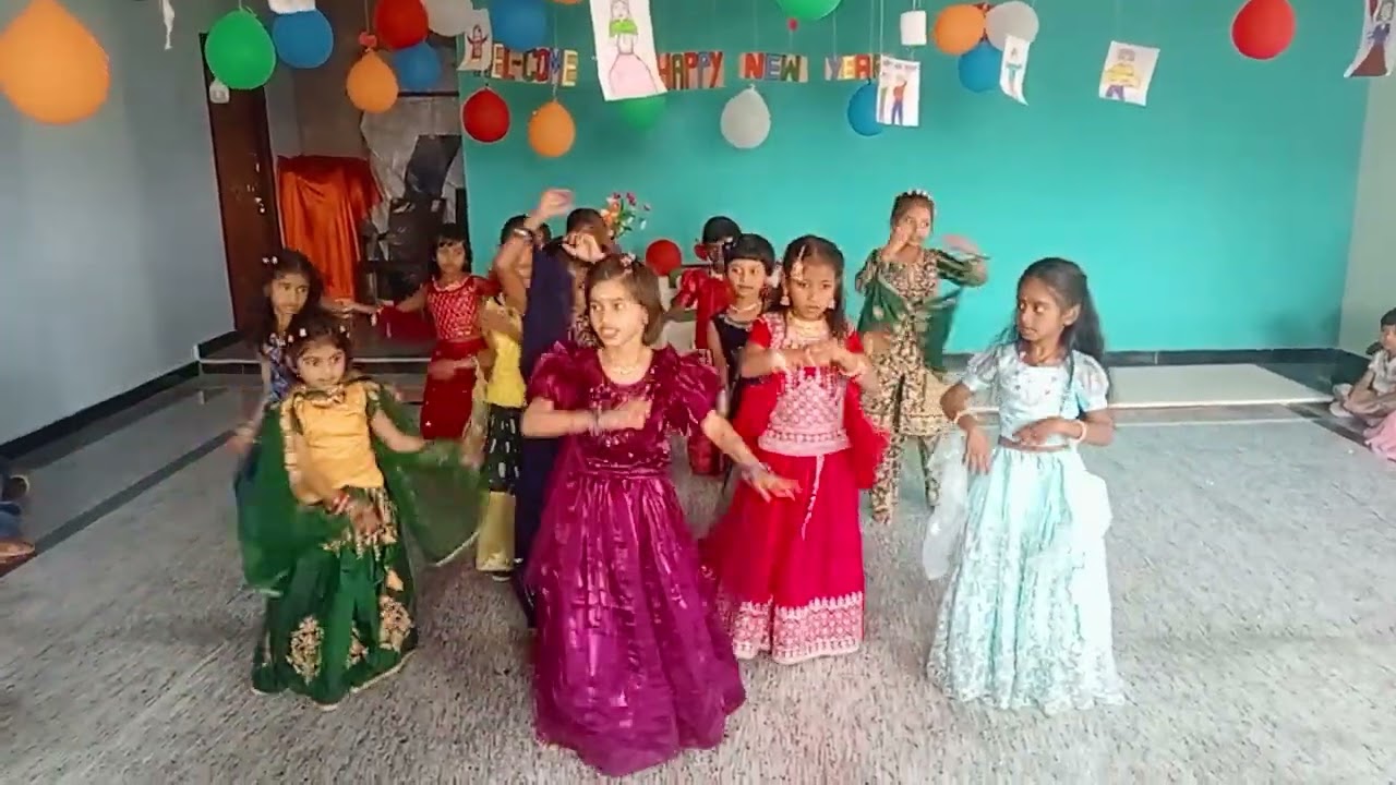 Chudijo excellent 👌 dance performed by 3rd girls