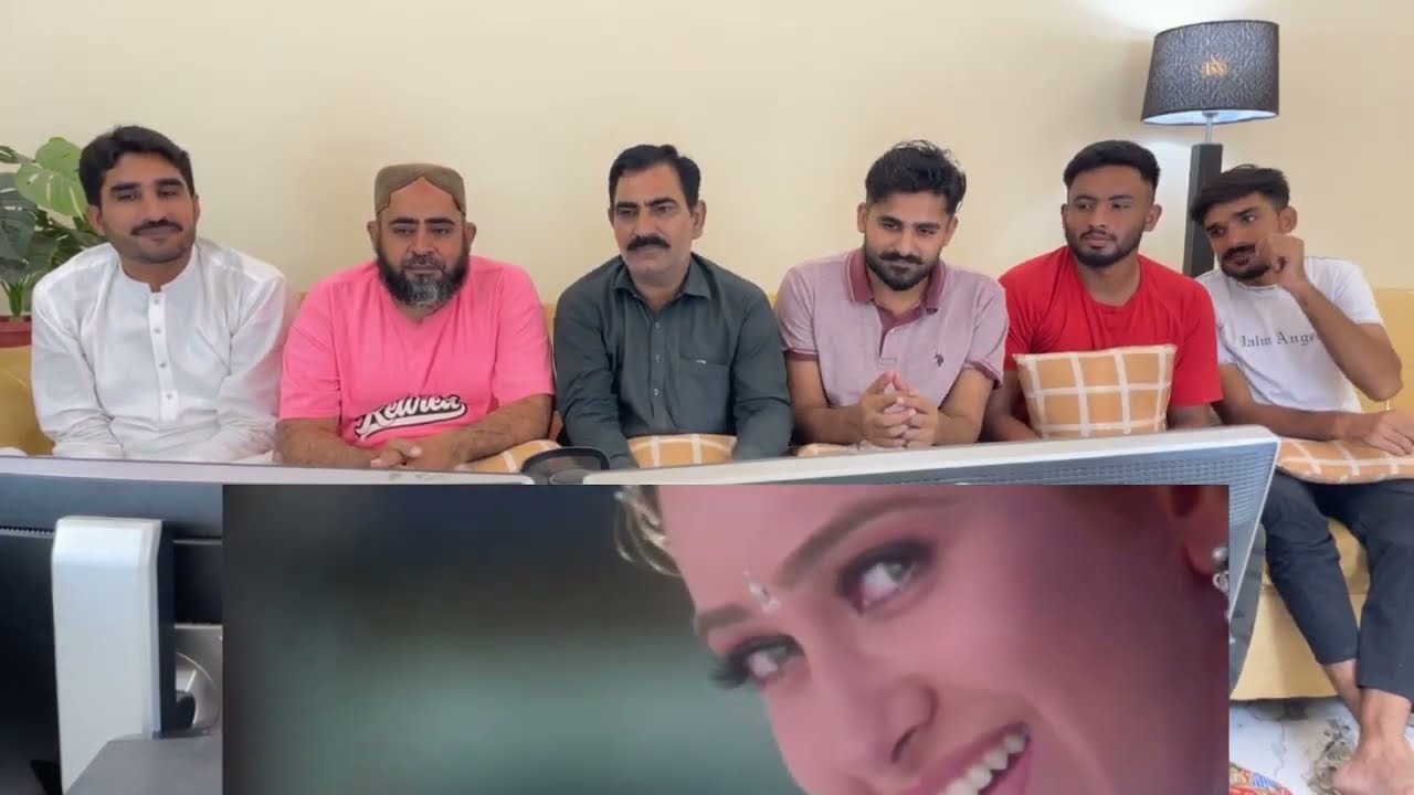 Mhare Hiwada Mein - Salman, Sonali, Saif, Karishma, Tabu, Mohnish - Hum Saath Saath Hain