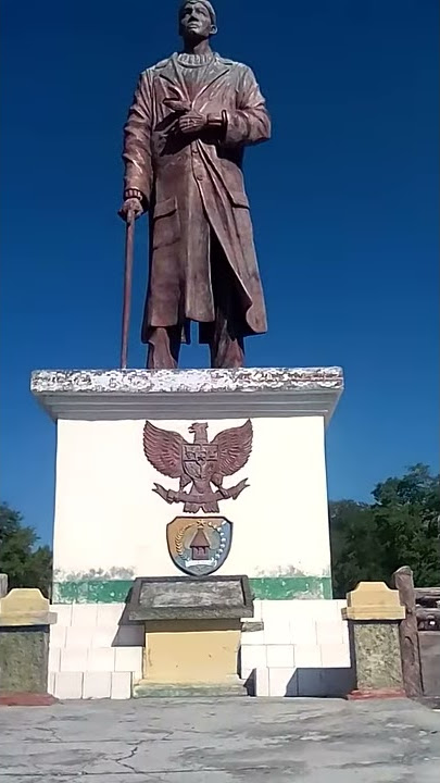 Luar Biasa Patung Raksasa Jenderal Sudirman di Alor NTT