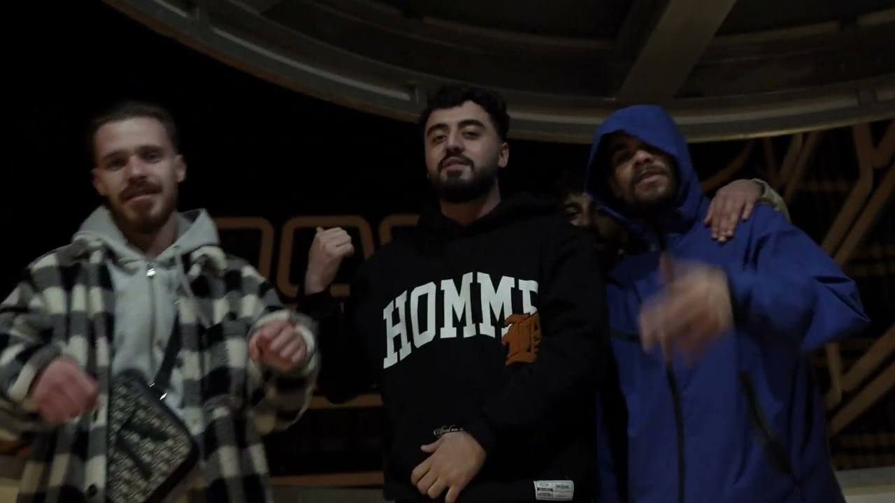 Guarda Danyal x Donny - Uber Eats (Official Video) su YouTube Guarda Danyal x Donny - Uber Eats (Official Video) su YouTube