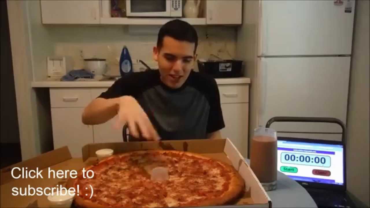 20 In Jumbo Pizza Challenge Youtube