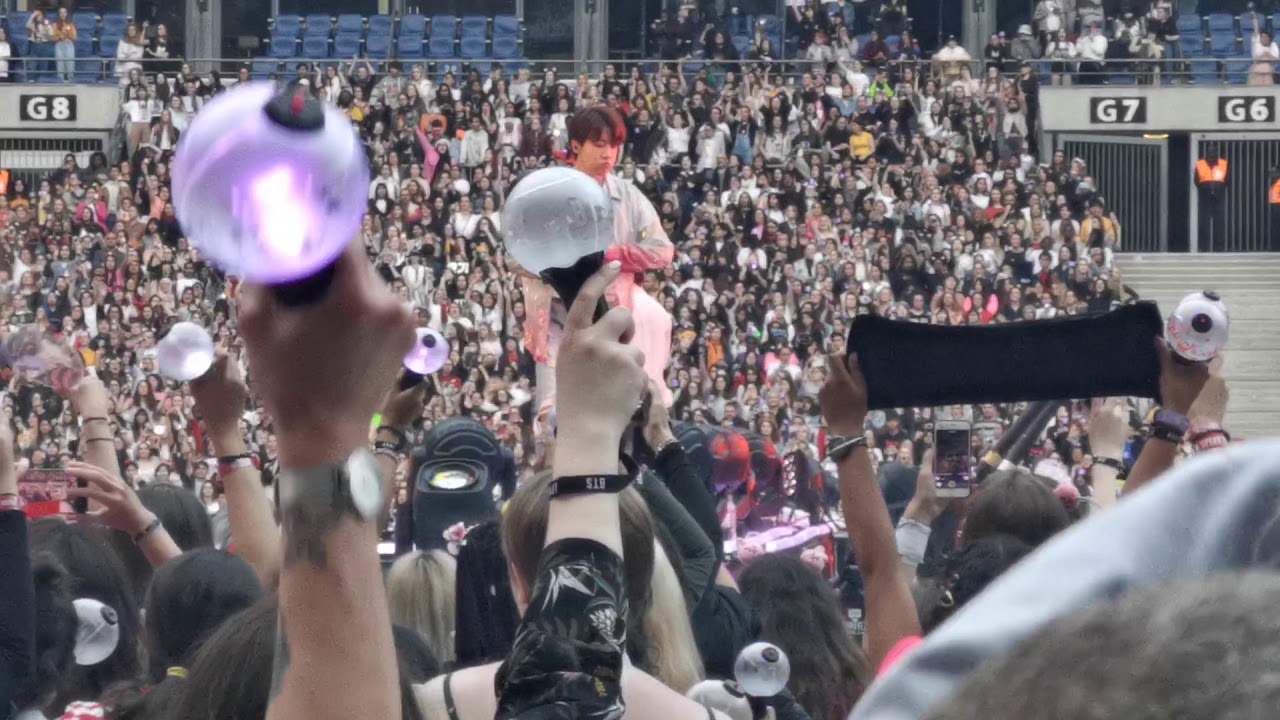 BTS in Paris 190608 DOPE + BAEPSAE + FIRE + IDOL 1080p fancam