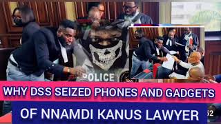 NNAMDI KANU BÄTTLÉ WITH THE DSS IN COURT AS HIS LAWYERS ARE BÄÑÑÉD FROM USING PHONE IN 2DAYS TRĪÄL