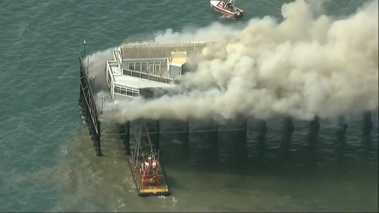 Massive fire breaks out on Oceanside Pier - YouTube